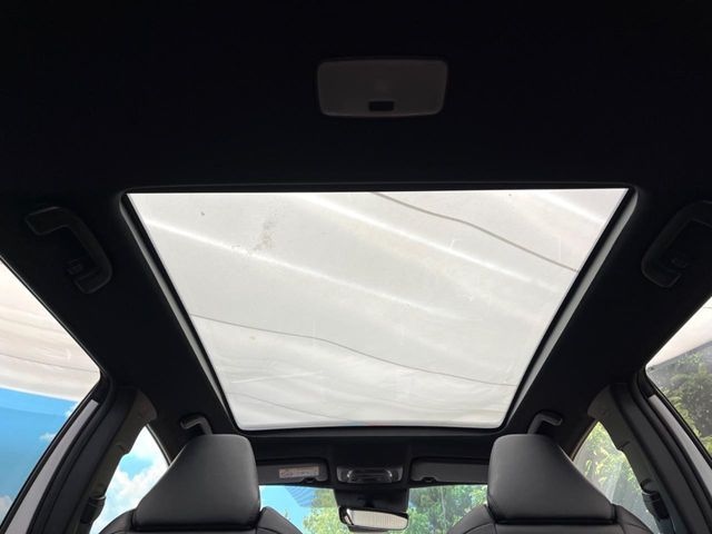 TOYOTA COROLLA CROSS HYBRID 2025