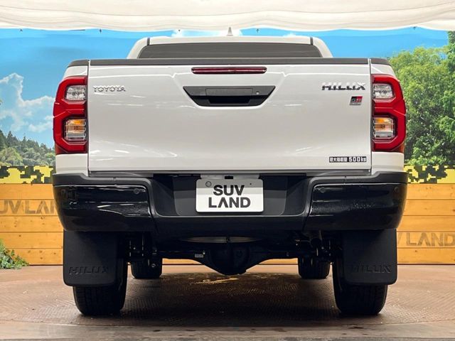 TOYOTA HILUX 4WD 2024