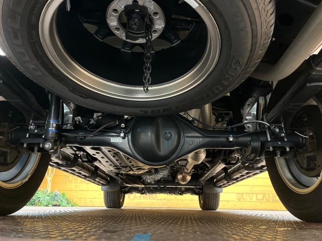 TOYOTA HILUX 4WD 2024