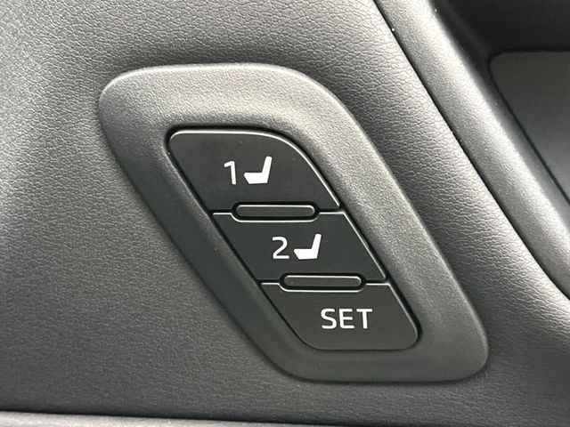 TOYOTA HARRIER 2WD 2020