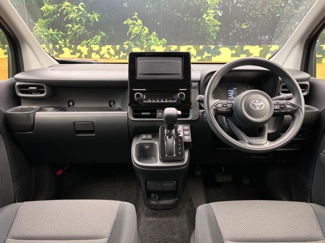 TOYOTA SIENTA HYBRID 2025