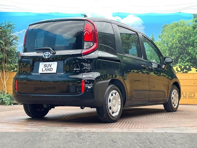 TOYOTA SIENTA HYBRID 2025