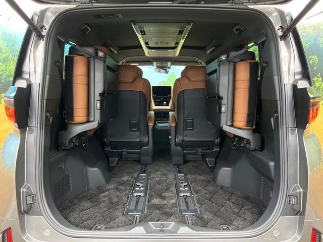 TOYOTA VELLFIRE  HYBRID 2025