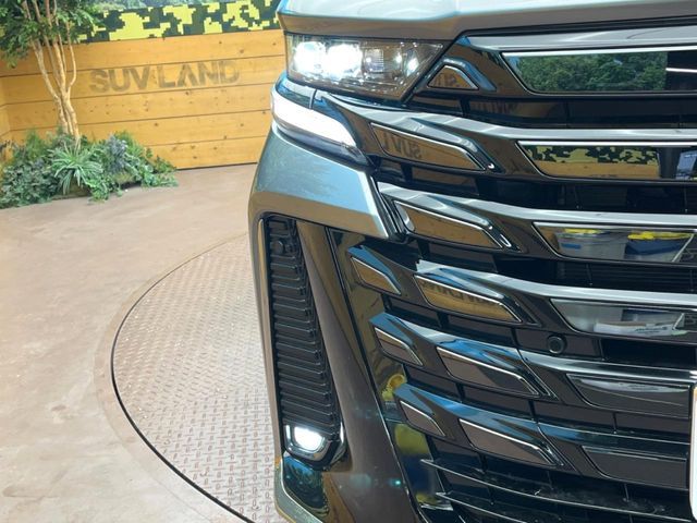 TOYOTA VELLFIRE  HYBRID 2025