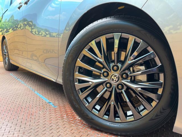 TOYOTA VELLFIRE  HYBRID 2025