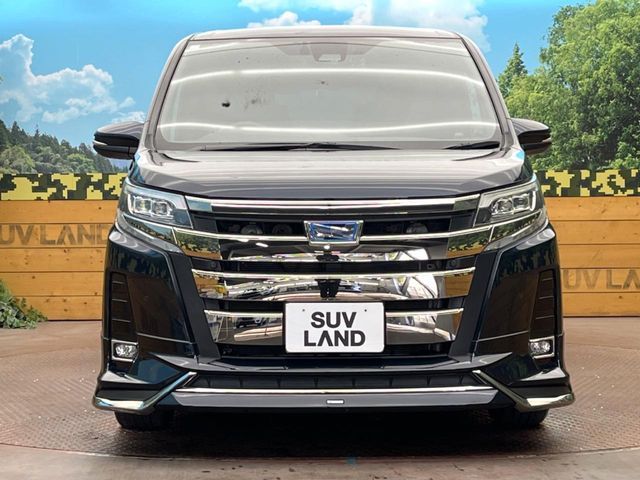 TOYOTA NOAH HYBRID 2019