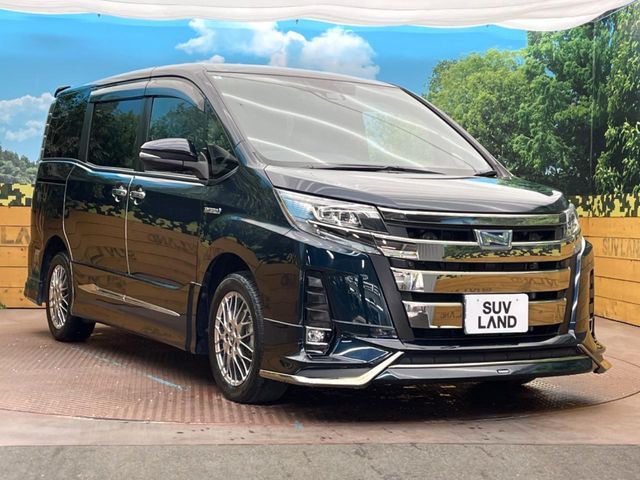 TOYOTA NOAH HYBRID 2019
