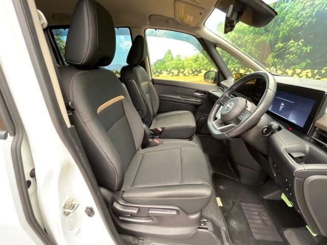 NISSAN SERENA  WG 2023