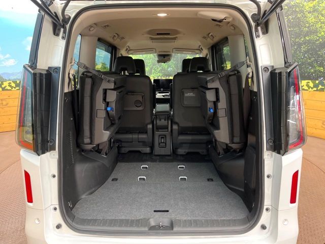 NISSAN SERENA  WG 2023