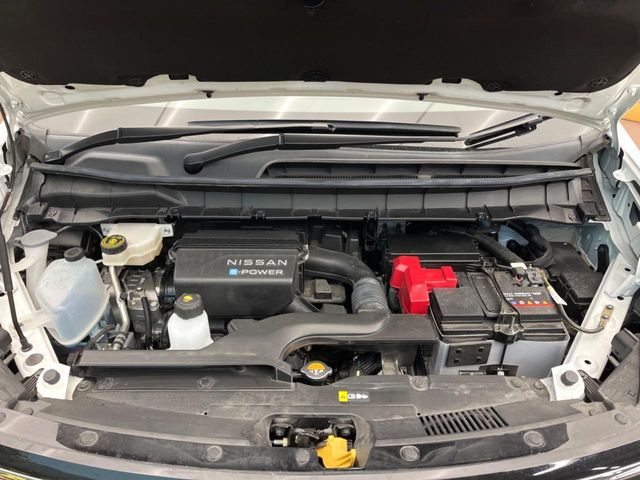 NISSAN SERENA  WG 2023