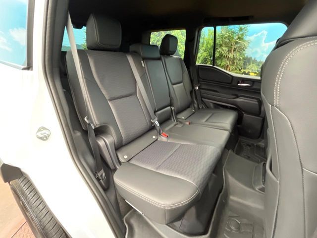 TOYOTA LANDCRUISER 250 2024