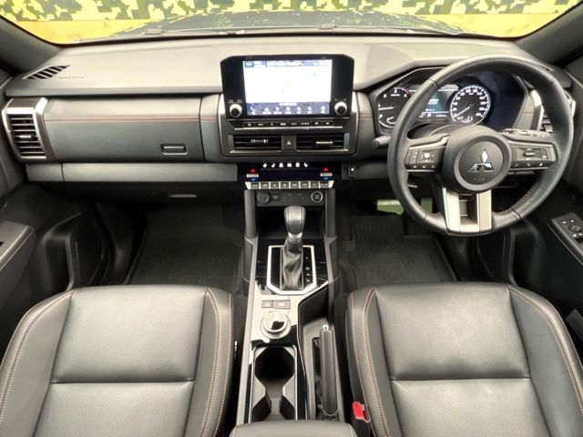 MITSUBISHI TRITON 2024