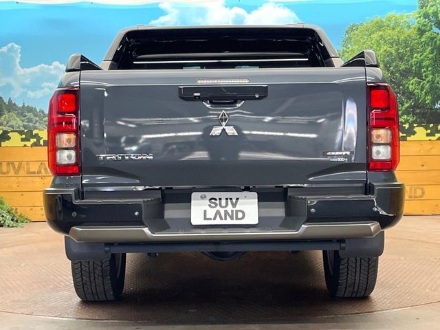 MITSUBISHI TRITON 2024