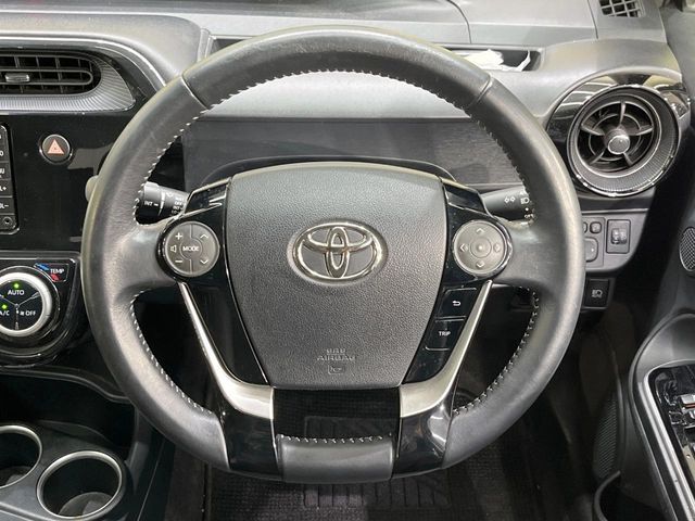 TOYOTA AQUA 2018