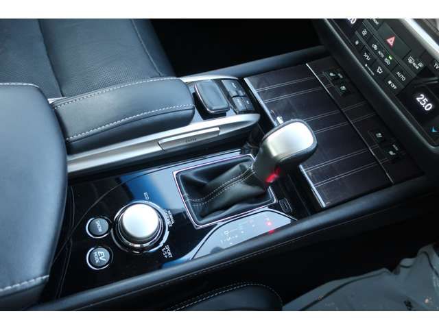 TOYOTA LEXUS GS300h 2015