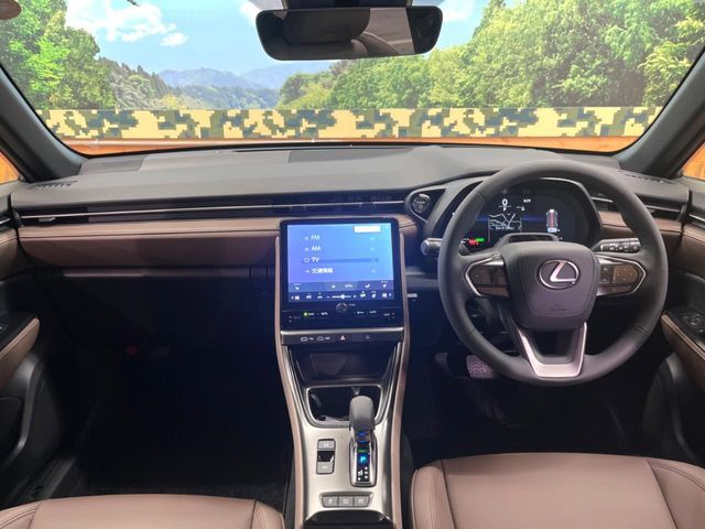 TOYOTA LEXUS LBX 2025