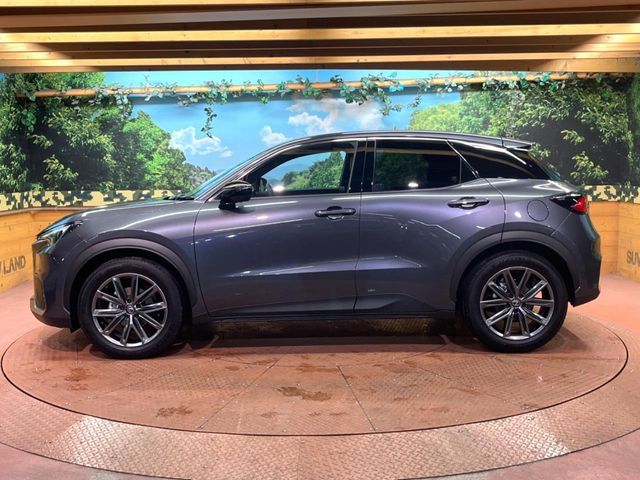 TOYOTA LEXUS LBX 2025