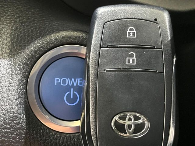 TOYOTA YARIS CROSS HYBRID 2023