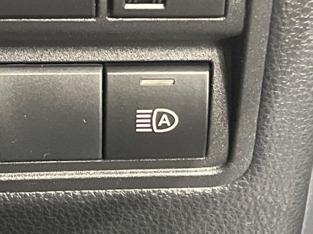 TOYOTA YARIS CROSS HYBRID 2023