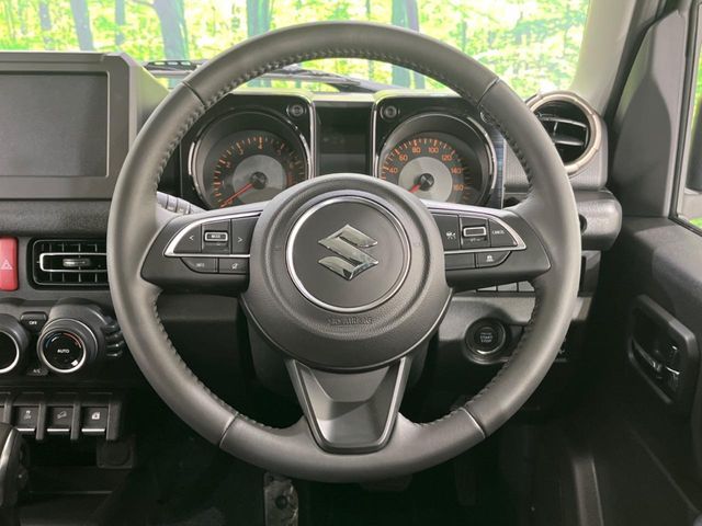 SUZUKI JIMNY NOMADE 2025