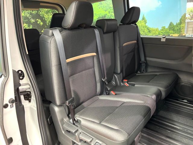 NISSAN SERENA  WG 2025