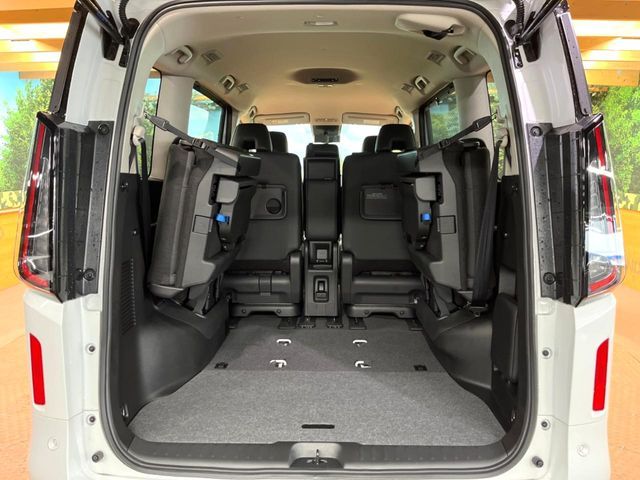 NISSAN SERENA  WG 2025