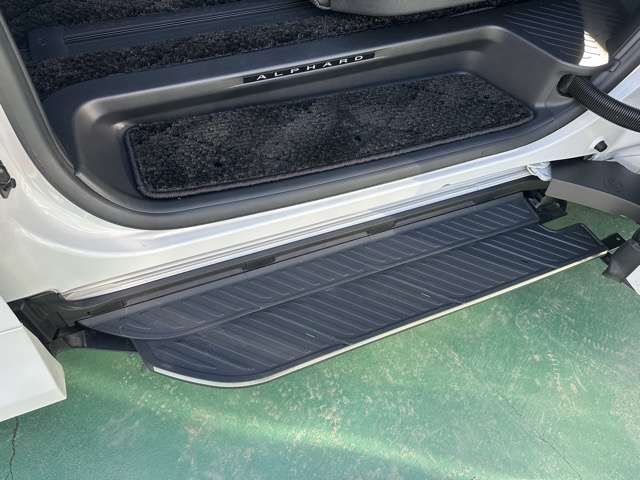 TOYOTA ALPHARD hybrid 2024