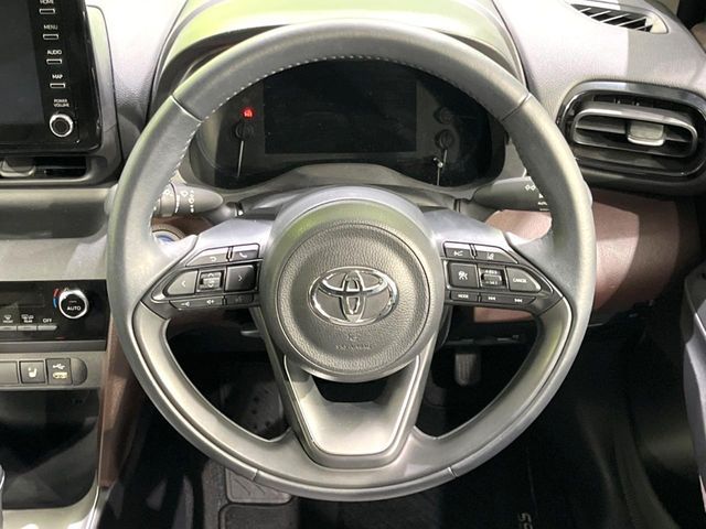 TOYOTA YARIS CROSS HYBRID 2022