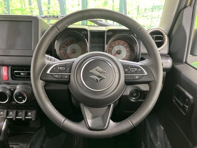 SUZUKI JIMNY NOMADE 2025