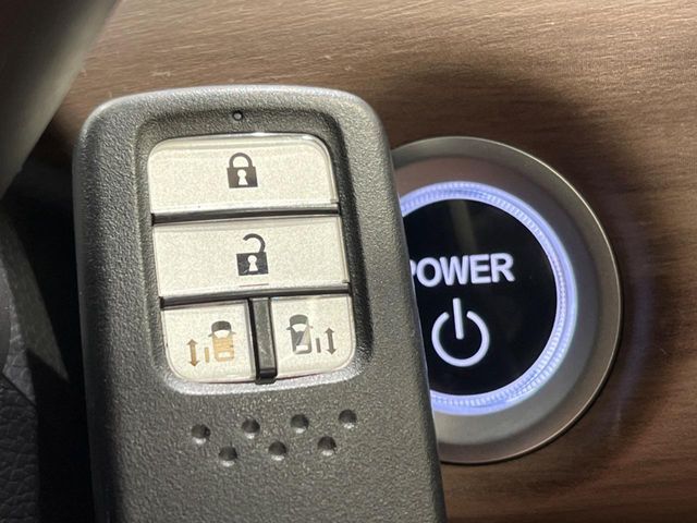 HONDA FREED plus HYBRID 2020