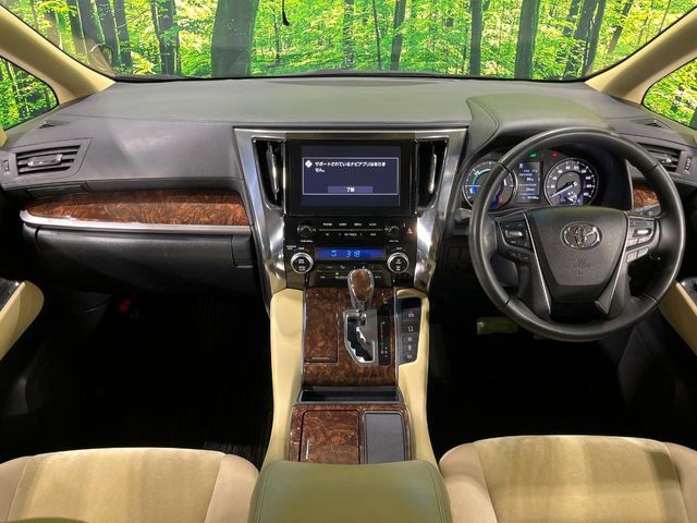 TOYOTA ALPHARD hybrid 4WD 2022