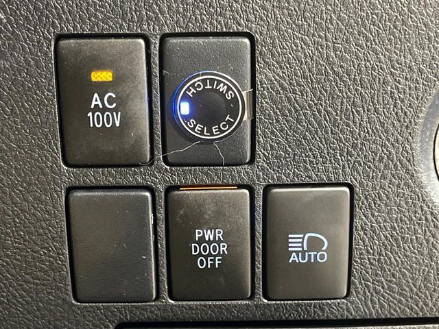 TOYOTA ALPHARD hybrid 4WD 2022