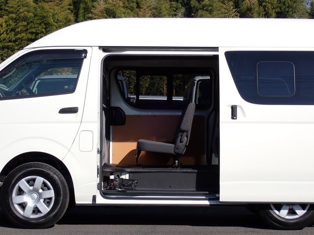 TOYOTA REGIUSACE van 4WD 2018