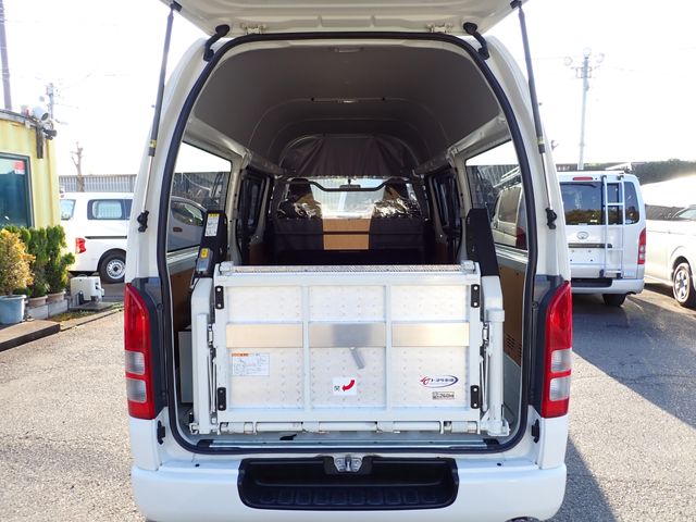 TOYOTA REGIUSACE van 4WD 2018