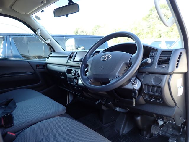 TOYOTA REGIUSACE van 4WD 2018