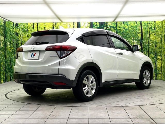 HONDA VEZEL HYBRID 2015