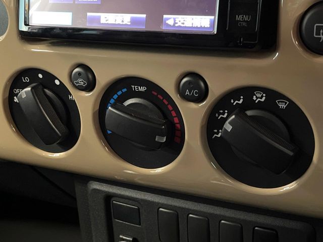 TOYOTA FJ CRUISER 4WD 2014