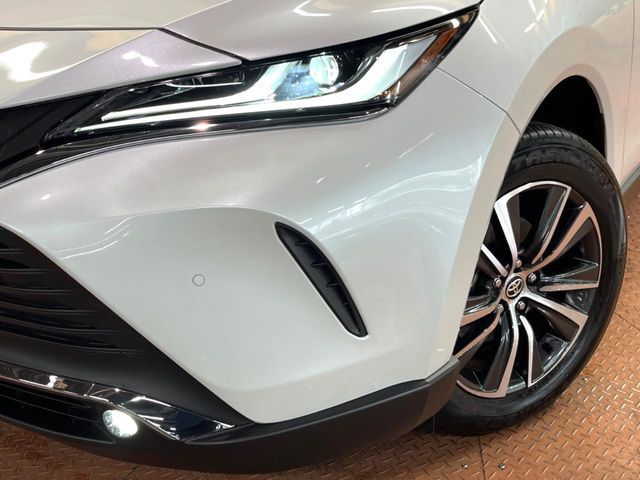 TOYOTA HARRIER 2WD 2024