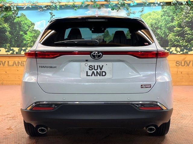 TOYOTA HARRIER 2WD 2024