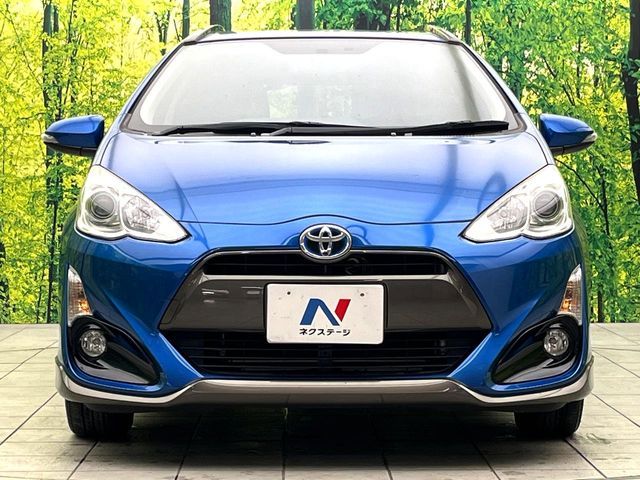 TOYOTA AQUA 2015