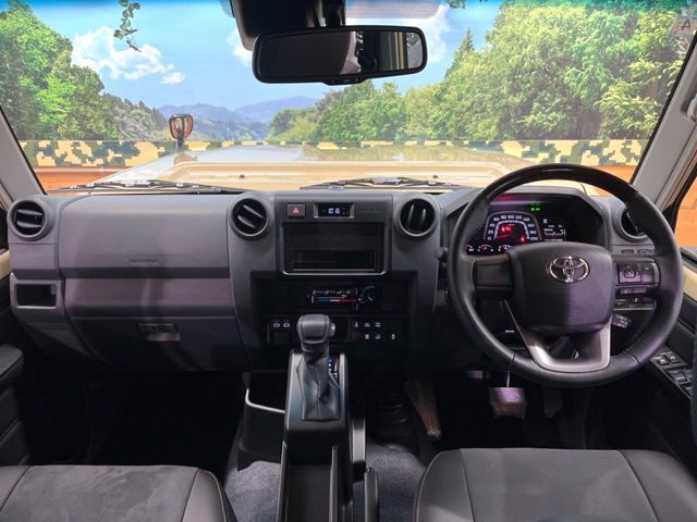 TOYOTA LANDCRUISER 70 2024