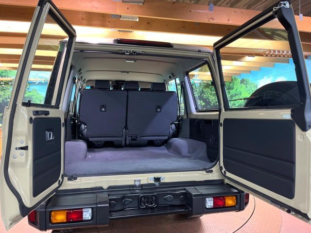 TOYOTA LANDCRUISER 70 2024