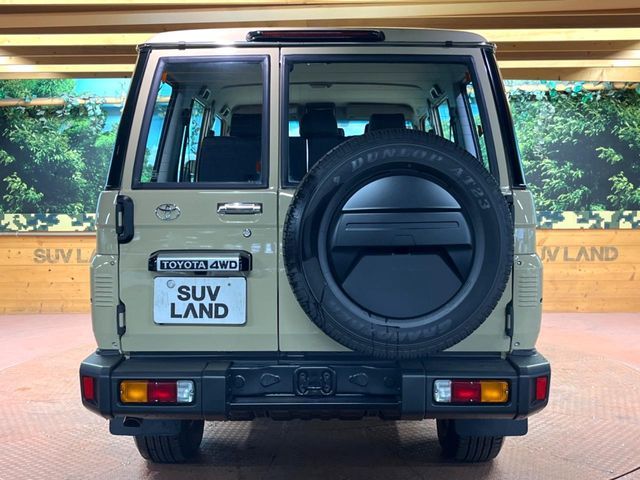 TOYOTA LANDCRUISER 70 2024