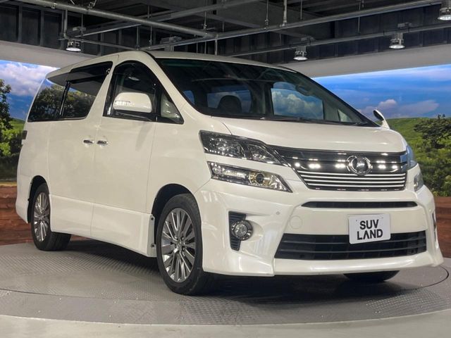 TOYOTA VELLFIRE 2013