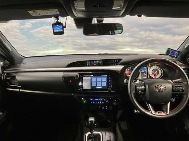 TOYOTA HILUX 4WD 2022