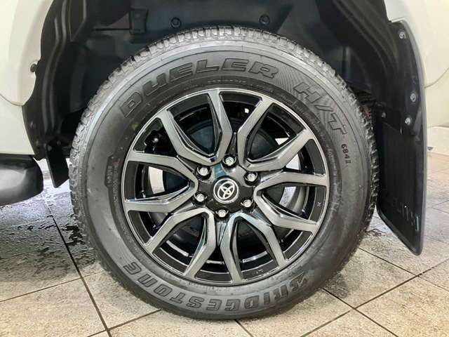 TOYOTA HILUX 4WD 2022