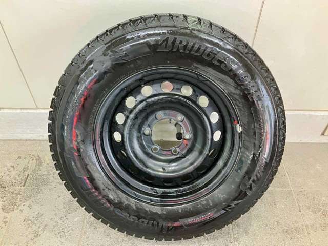 TOYOTA HILUX 4WD 2022