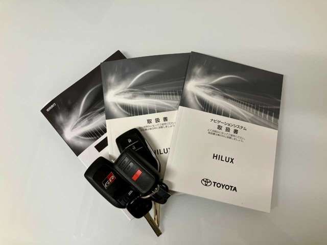 TOYOTA HILUX 4WD 2022