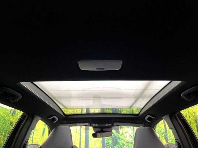 TOYOTA COROLLA CROSS HYBRID 2025