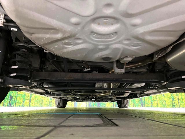 TOYOTA PRIUS Alpha 2013